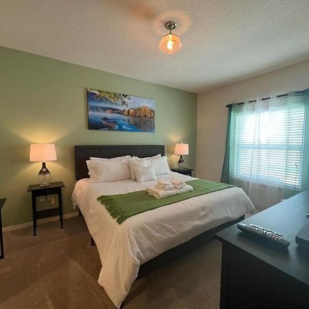 Super Comfy And Spacious 3 Bedroom 10 Minutes From Disney, With Major Shopping 4 Minutes Away คิสซิมมี ภายนอก รูปภาพ