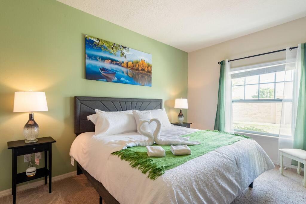 Super Comfy And Spacious 3 Bedroom 10 Minutes From Disney, With Major Shopping 4 Minutes Away คิสซิมมี ภายนอก รูปภาพ