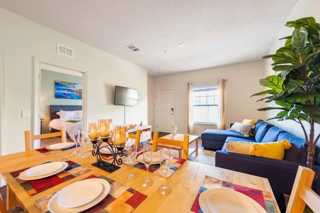 Super Comfy And Spacious 3 Bedroom 10 Minutes From Disney, With Major Shopping 4 Minutes Away คิสซิมมี ภายนอก รูปภาพ