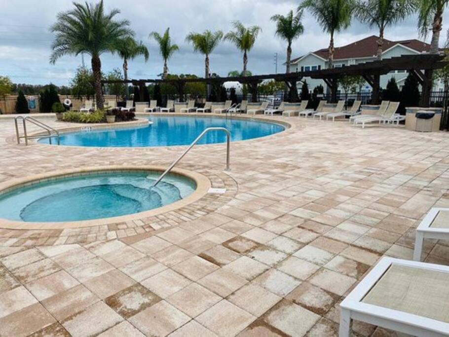 Super Comfy And Spacious 3 Bedroom 10 Minutes From Disney, With Major Shopping 4 Minutes Away คิสซิมมี ภายนอก รูปภาพ