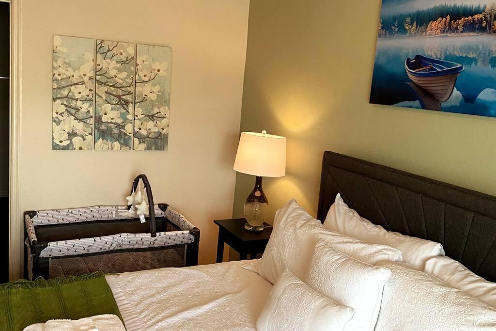 Super Comfy And Spacious 3 Bedroom 10 Minutes From Disney, With Major Shopping 4 Minutes Away คิสซิมมี ภายนอก รูปภาพ