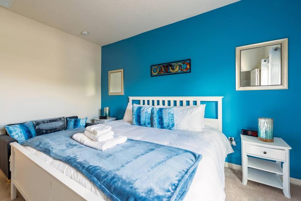 Super Comfy And Spacious 3 Bedroom 10 Minutes From Disney, With Major Shopping 4 Minutes Away คิสซิมมี ภายนอก รูปภาพ