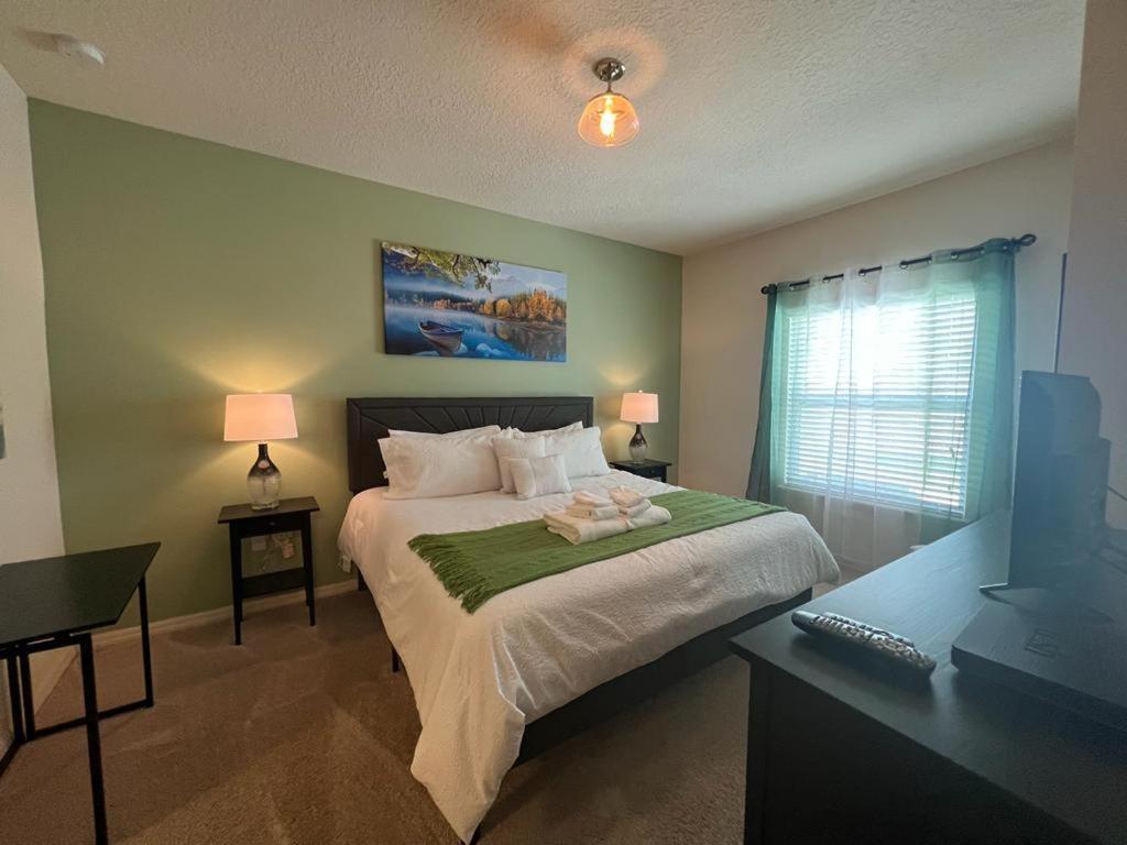 Super Comfy And Spacious 3 Bedroom 10 Minutes From Disney, With Major Shopping 4 Minutes Away คิสซิมมี ภายนอก รูปภาพ